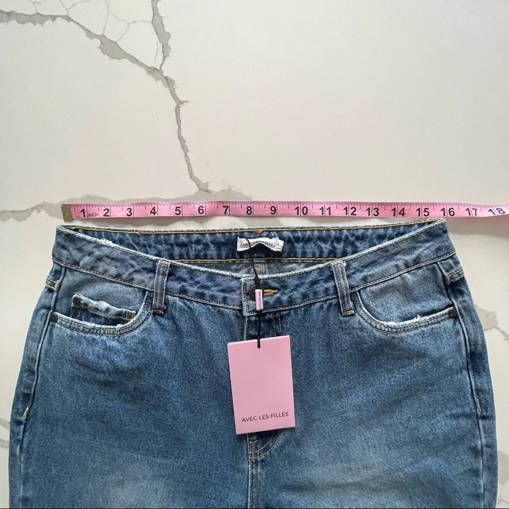 NWT Avec Les Filles Distressed Jeans*